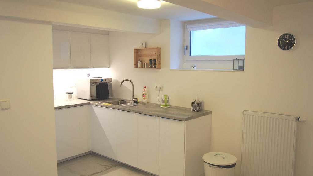 Apartment Kosatcova Prague Exterior photo