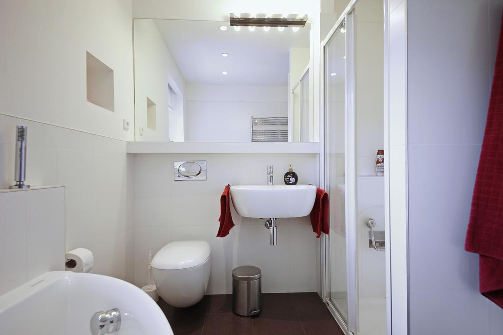Apartment Kosatcova Prague Exterior photo